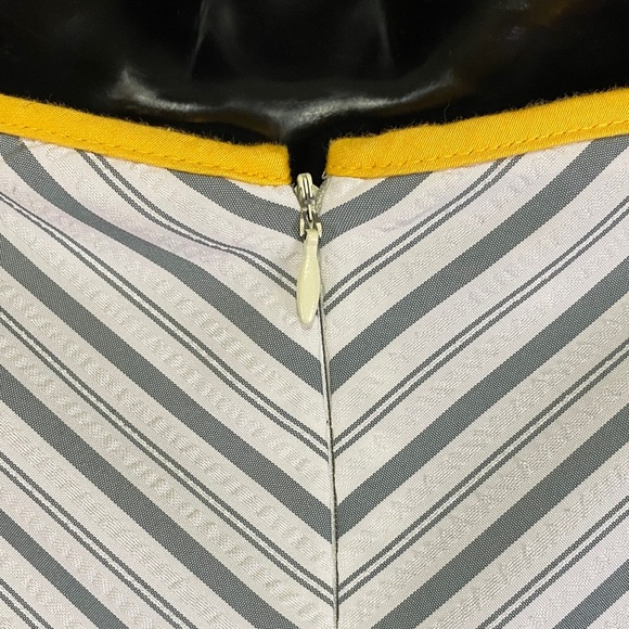 London Style Collection Striped Midi Dress with Yellow Trim Size 12 - Picture 3 of 7